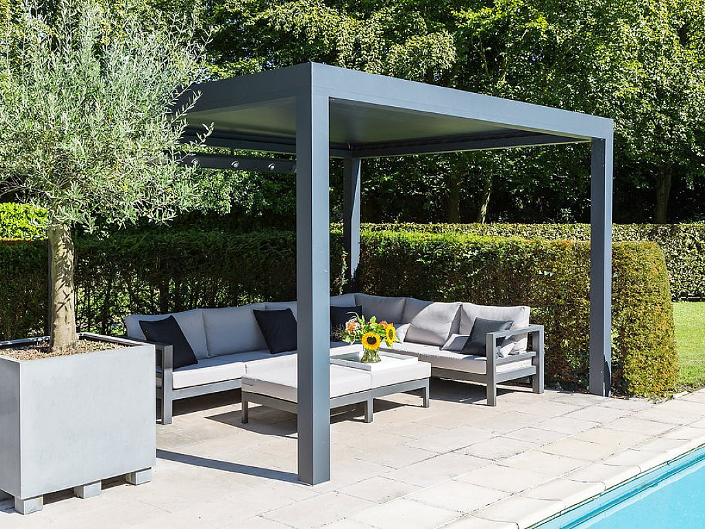 Overkapping met lamellendak op maat zonwering Zandhoven led verlichting - luxueuze loungehoek - extra schaduw - kantelbare lamellen - type zonwering - op maat gemaakt