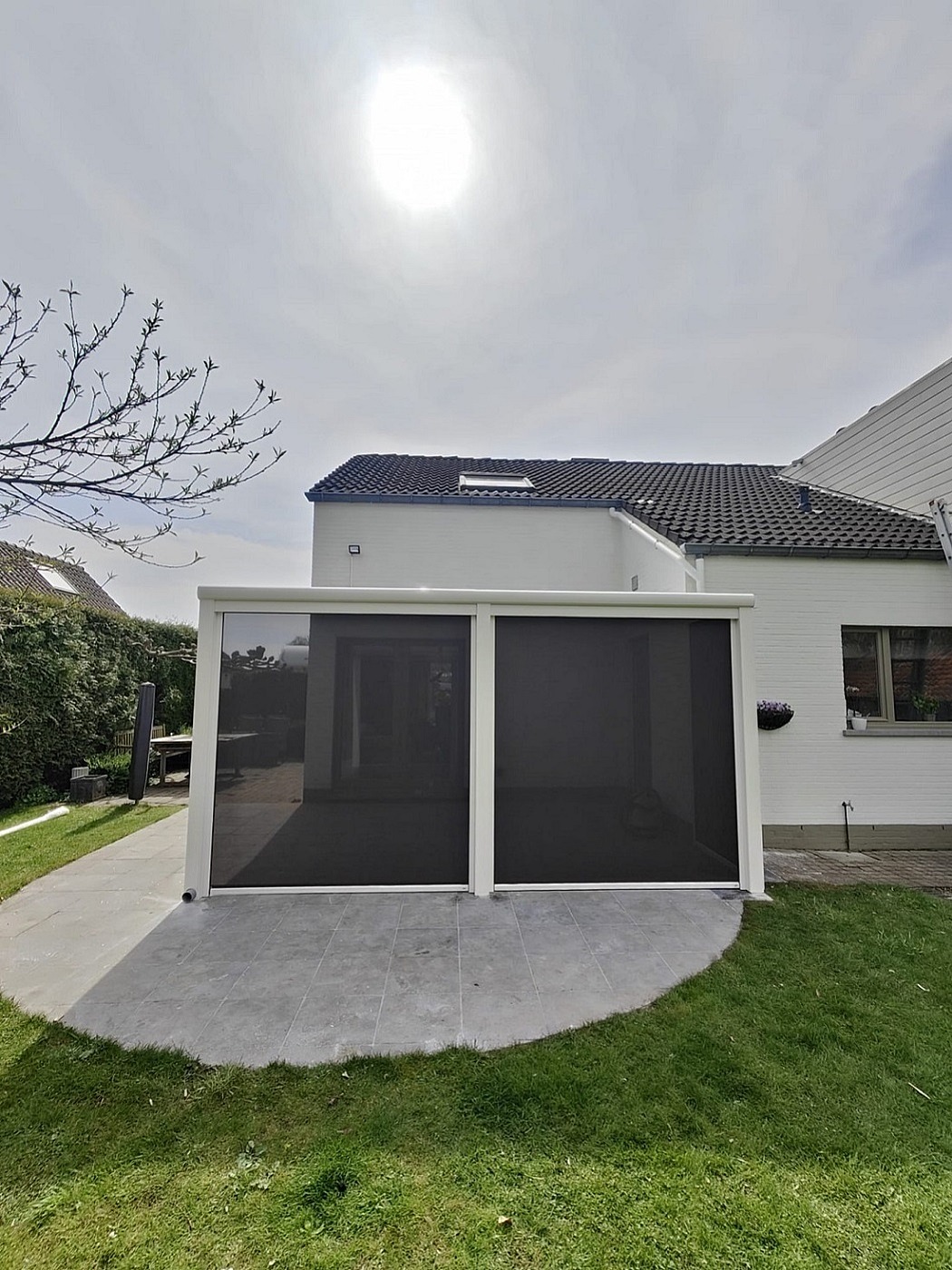 V905 Iseo met V550 screens buitenzonwering terras