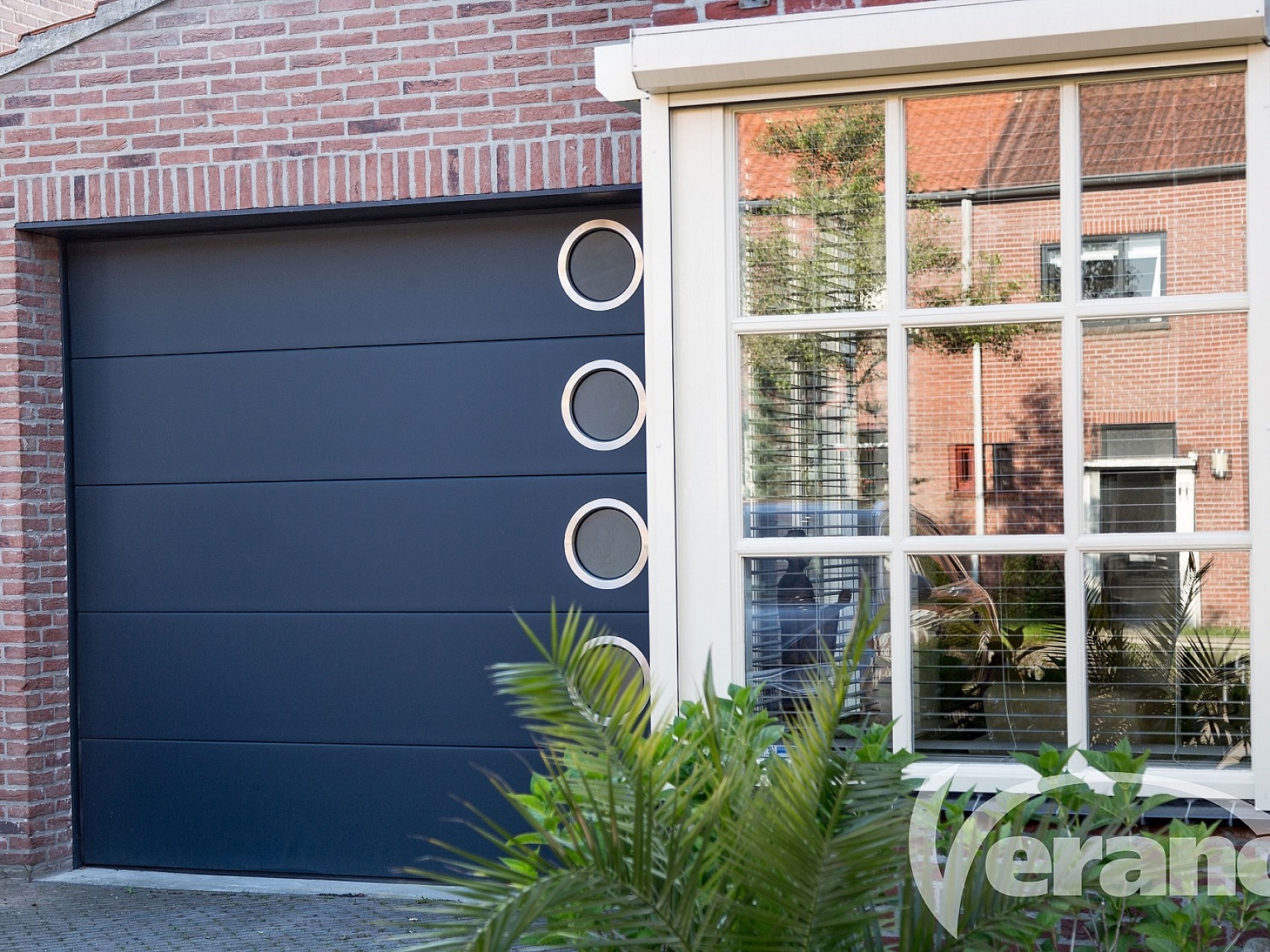 sectionaalpoort garagedeur sectionale poort eersteklas afwerking - vrijwel geruisloos openen en sluiten resize