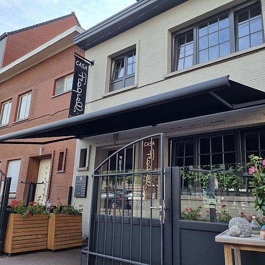 Knikarmscherm horeca