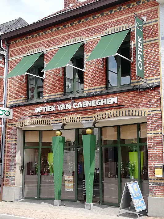 Uitvalschermen of screens: welke zonwering past bij jouw ramen?