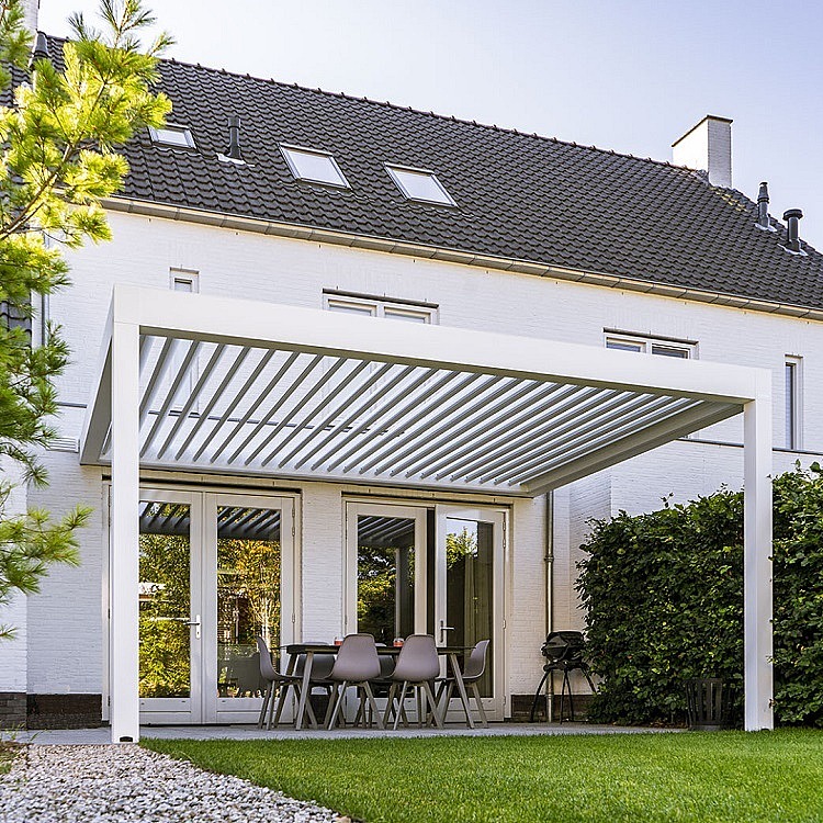 18 V870 Arezzo wit lamellendak terrasoverkapping buitenzonwering automatische zonwering op maat