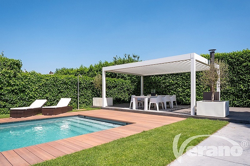 Verano sfeerafbeelding overkapping met lamellen dak v870 arezzo met spatwaterdicht dak - kantelbare lamellen - modulaire uitbreidbaarheid resize