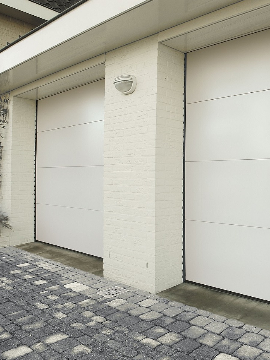 Sectionale garagepoorten garagedeur glad satin white